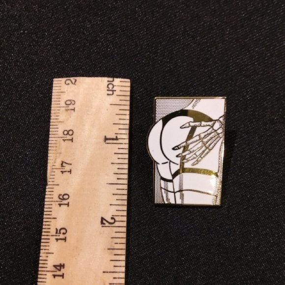 Skeleten Hand Booty Pin Pin Up Lingerie Gold and White Enamel Pin - Picture 2 of 3
